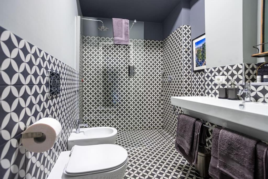 Duomo-porta Venezia Design Loft Grigio 4 Appartement *